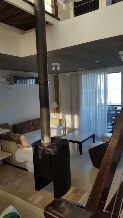 Linda Bay Duplex 221 *